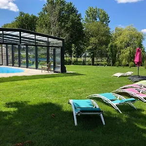 https://clos-de-la-richaudiere.hotels-rhonealpes.com