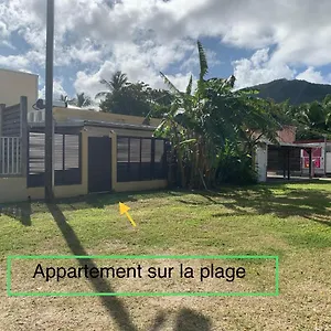 https://les-pieds-dans-leau.comcaribbean.com